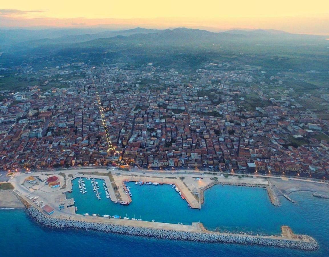 Вилла Climatizzato In Centro A 100M Dal Mare Чиро-Марина Экстерьер фото